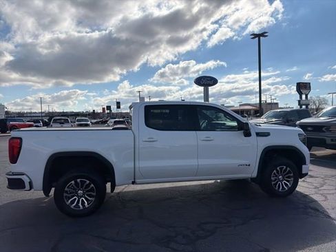 Used 2023 GMC Sierra 1500 AT4 image 5