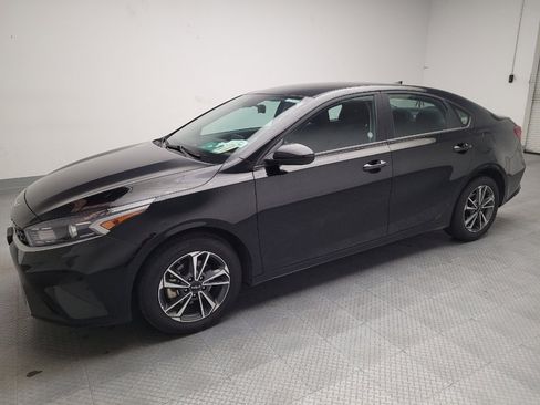 Used 2024 Kia Forte LXS image 2