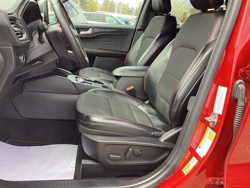 Used 2023 Ford Escape ST-Line w/ Tech Pack #1 AWD/4WD image 18