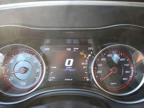 Used 2019 Dodge Charger Scat Pack w/ Dynamics Package image 15