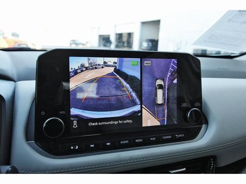 Certified 2023 Nissan Rogue SL w/ SL Premium Package image 25