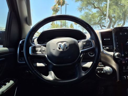 Used 2022 RAM 1500 Laramie AWD/4WD image 18