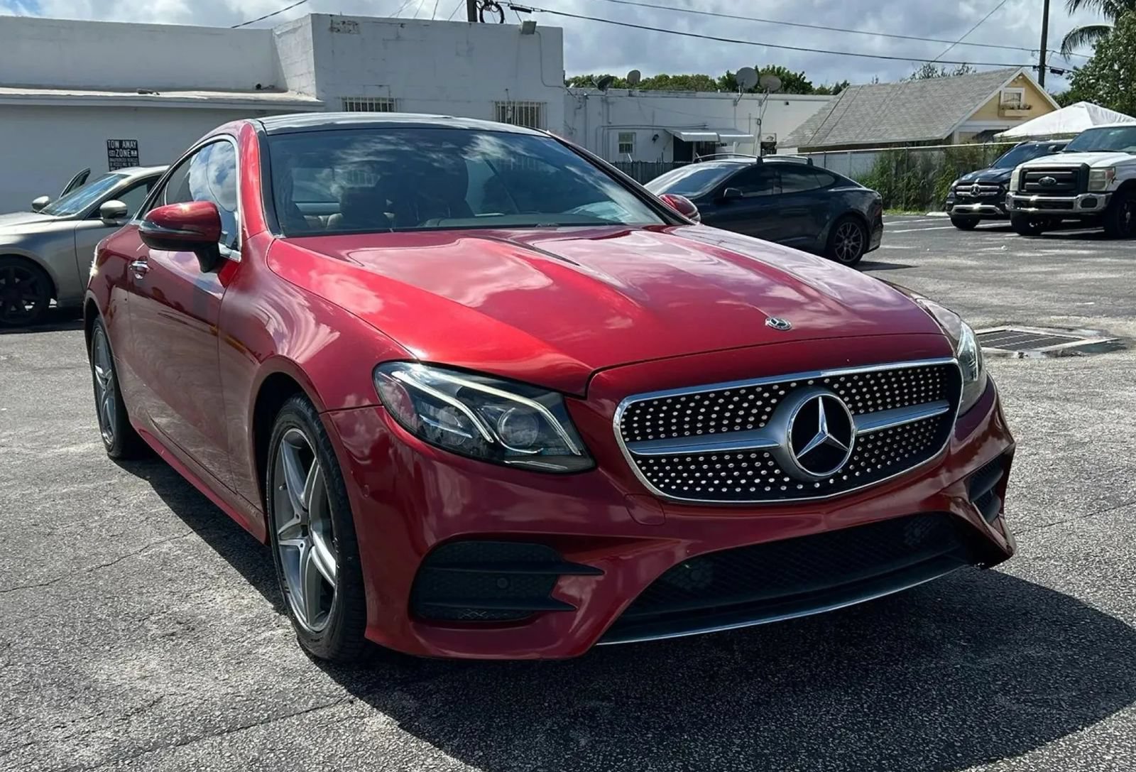 Used 2018 Mercedes-Benz E 400 4MATIC Coupe image 2