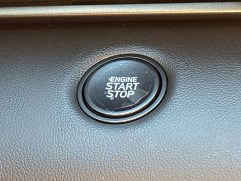 New 2025 Hyundai Elantra Sport image 34