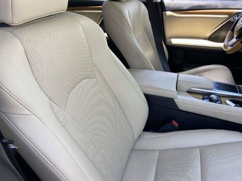 Used 2021 Lexus RX 350L Premium w/ Premium Package AWD/4WD image 24