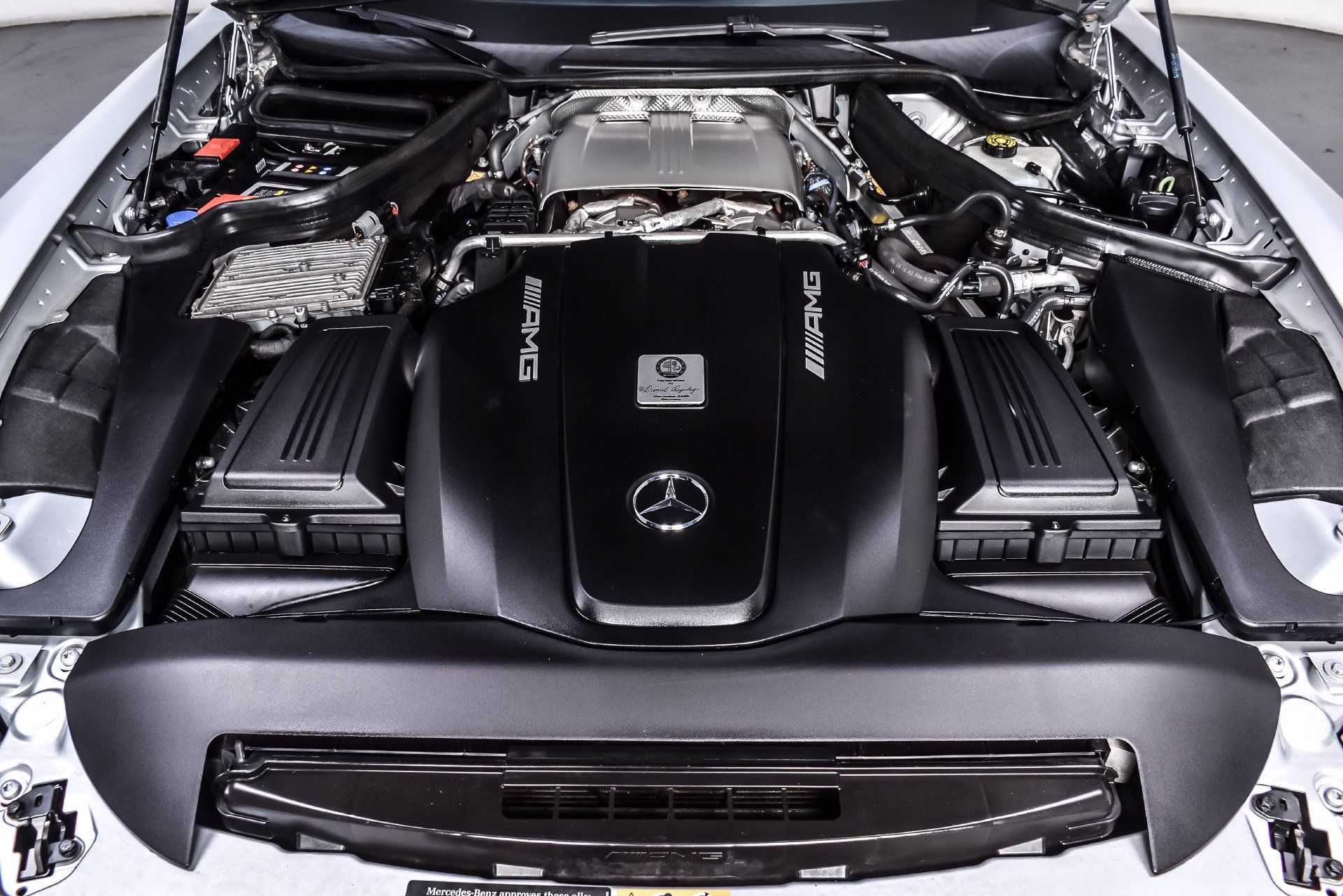 Used 2016 Mercedes-Benz AMG GT S image 10