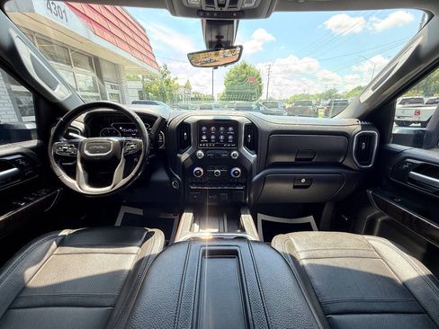 Used 2021 GMC Sierra 2500 Denali w/ Denali Ultimate Package AWD/4WD image 39