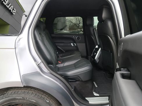 Used 2022 Land Rover Range Rover Sport HSE Dynamic image 24