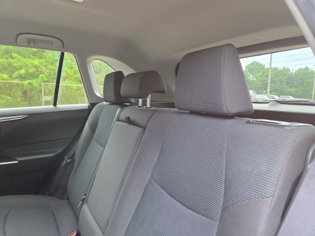 Certified 2024 Toyota RAV4 LE AWD/4WD image 21