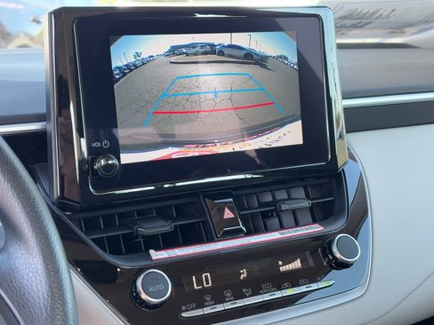 Certified 2025 Toyota Corolla LE image 25