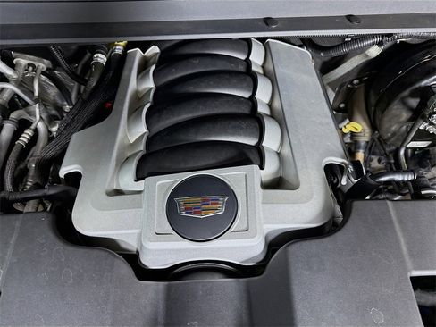 Used 2020 Cadillac Escalade Luxury image 34