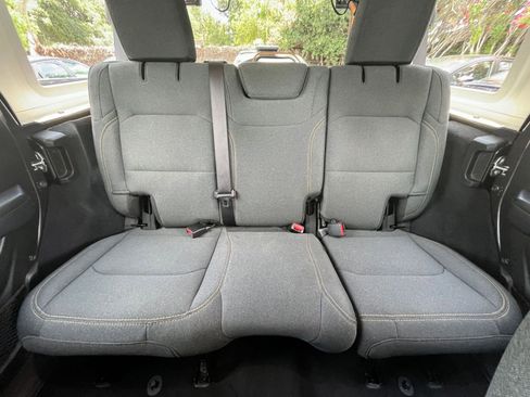 Used 2025 Jeep Wrangler Unlimited Sport AWD/4WD image 37