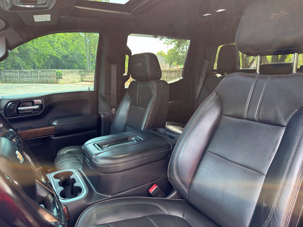 Used 2021 Chevrolet Silverado 1500 High Country w/ Technology Package AWD/4WD image 22