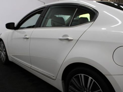 Used 2016 Kia Cadenza image 7