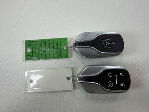 Used 2022 Maserati MC20 Coupe RWD image 52
