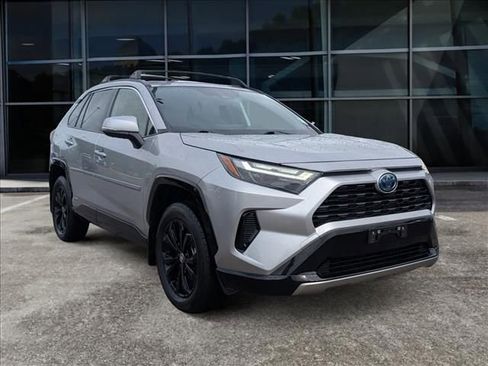 Used 2023 Toyota RAV4 SE AWD/4WD image 1