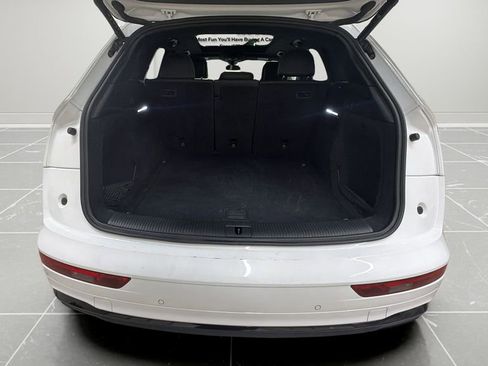 Used 2025 Audi Q5 2.0T Premium image 17