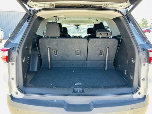 Used 2019 Chevrolet Traverse LT FWD image 27