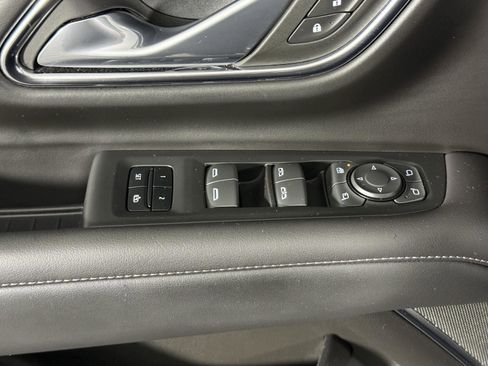 Used 2024 Chevrolet Suburban Z71 w/ Luxury Package AWD/4WD image 16