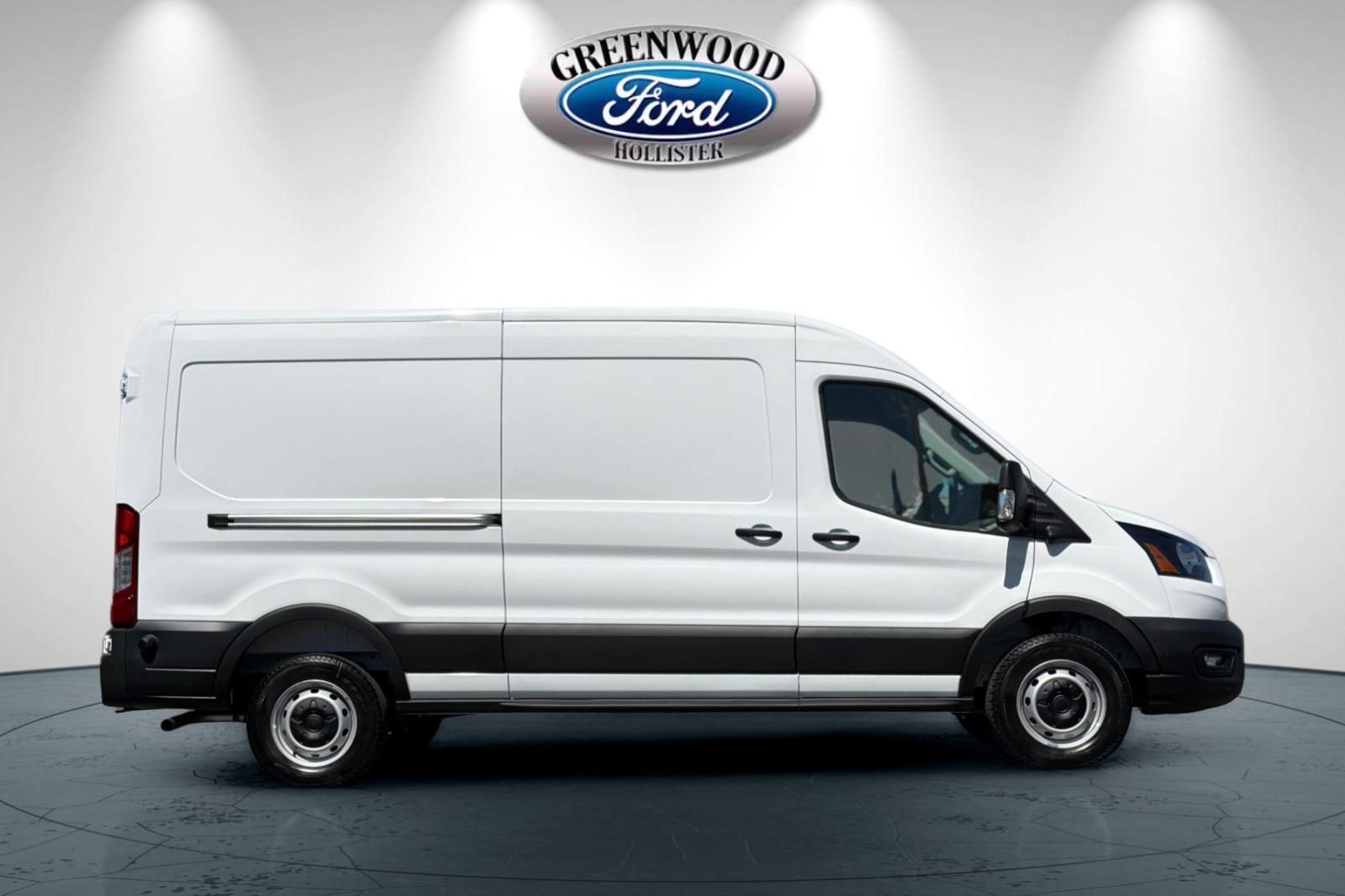 New 2026 Ford Transit 250 148 Medium Roof w/ Load Area Protection Package RWD image 3