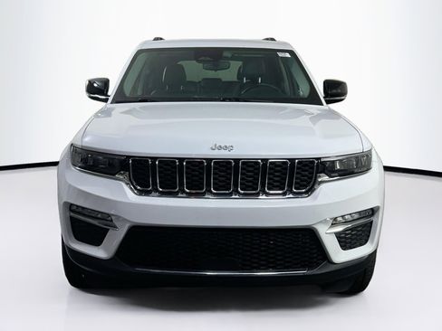 Used 2022 Jeep Grand Cherokee Limited image 2