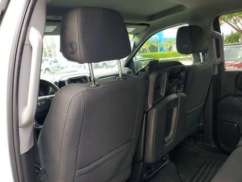 Used 2022 Chevrolet Silverado 1500 Custom Trail Boss image 12