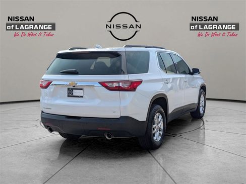 Used 2021 Chevrolet Traverse LT image 5
