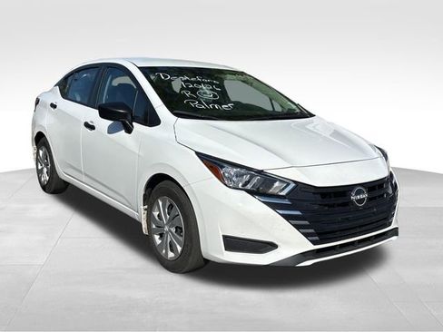 Used 2024 Nissan Versa S w/ Trunk Package FWD image 2