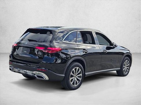 Used 2026 Mercedes-Benz GLC 300 image 5