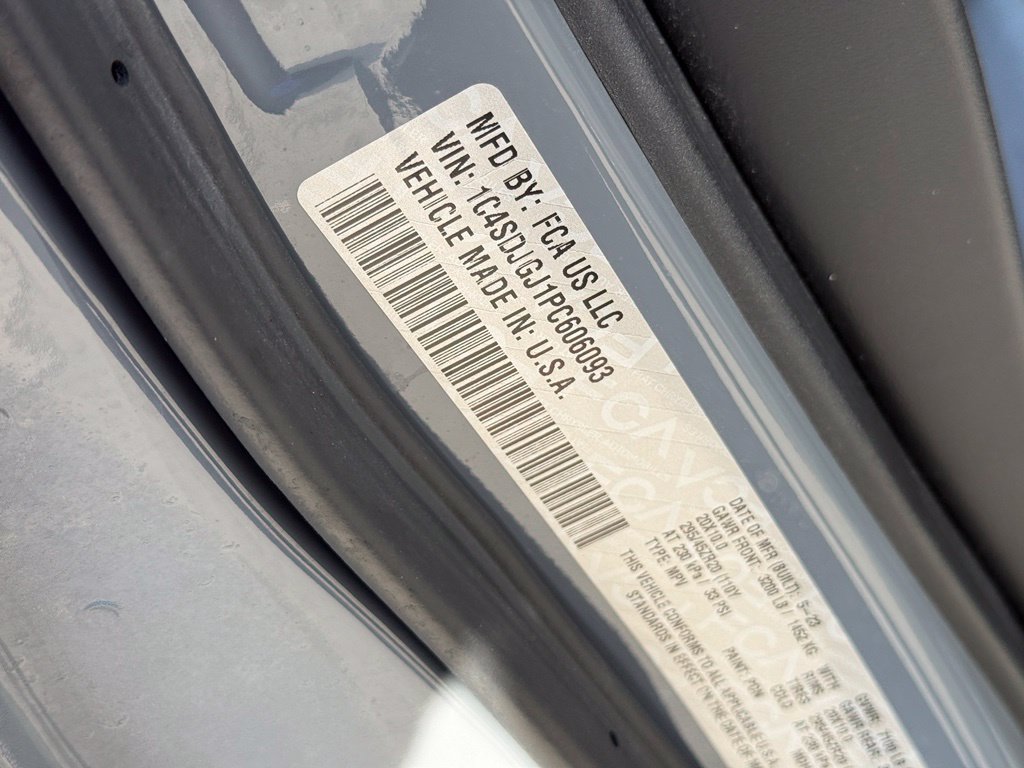 Used 2023 Dodge Durango SRT AWD/4WD image 11