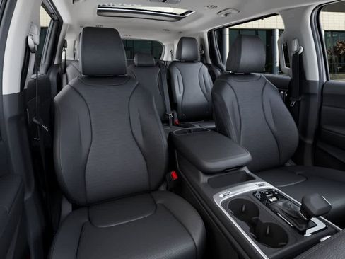 New 2026 Kia Carnival SX Prestige FWD image 15