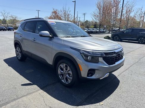 Used 2024 Kia Seltos S AWD/4WD image 10