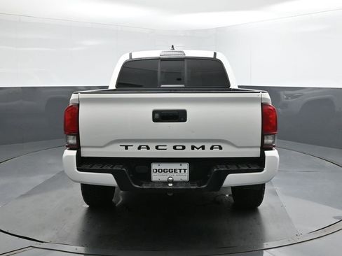 Used 2021 Toyota Tacoma SR5 image 8