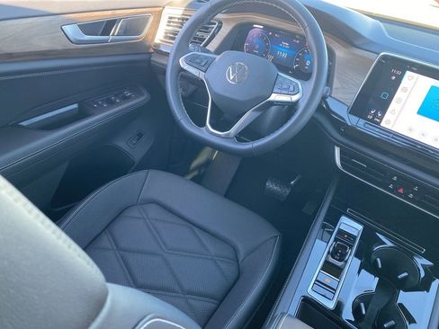New 2026 Volkswagen Atlas SE image 10