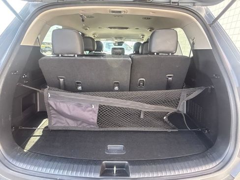 Used 2021 Kia Telluride LX FWD image 32