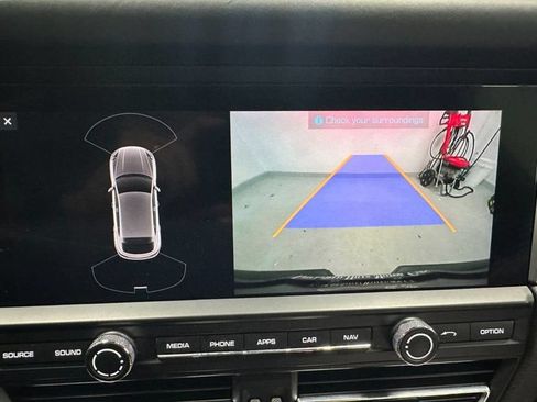Used 2019 Porsche Macan AWD/4WD image 25