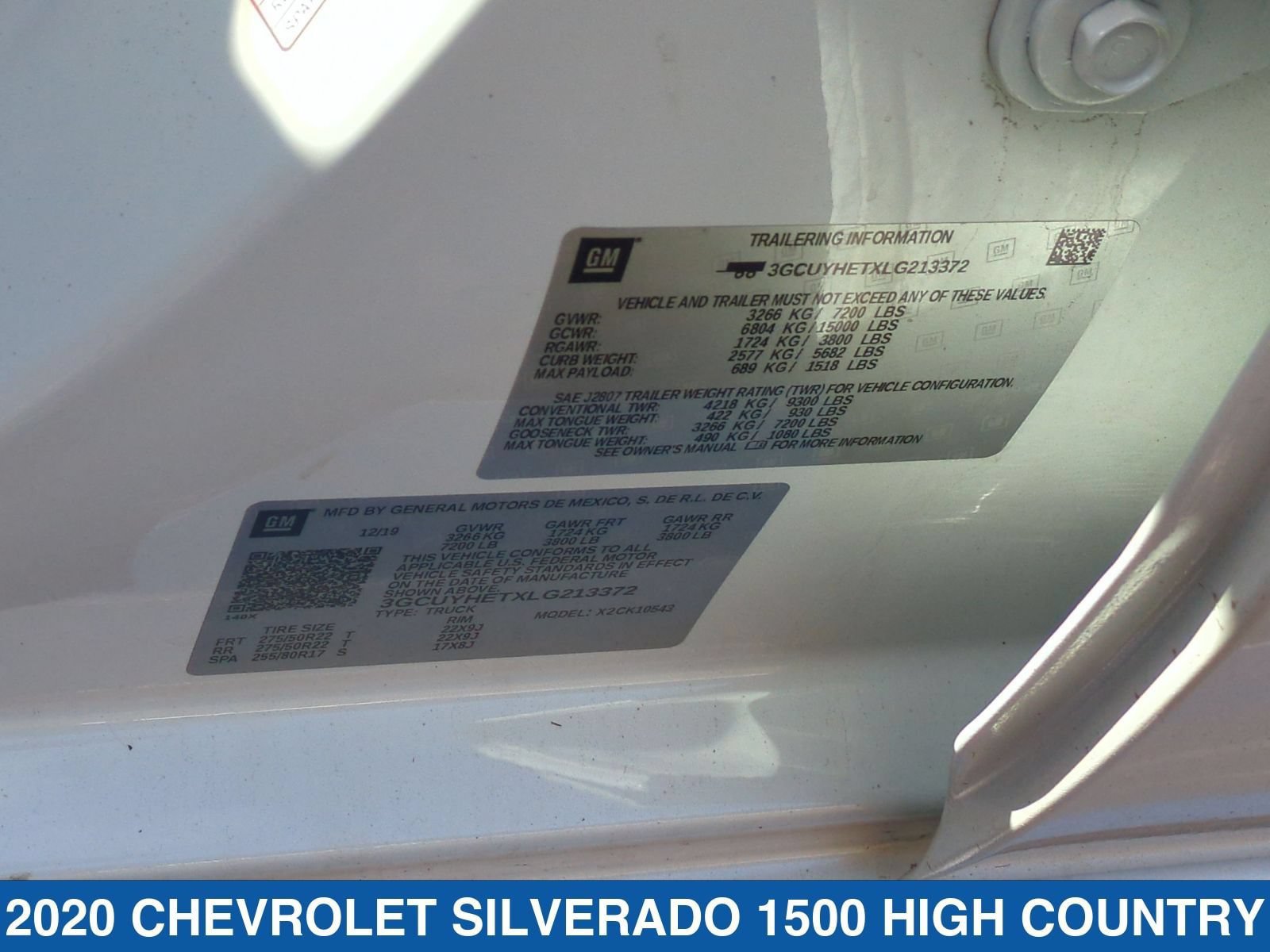 Used 2020 Chevrolet Silverado 1500 High Country w/ Technology Package AWD/4WD image 40