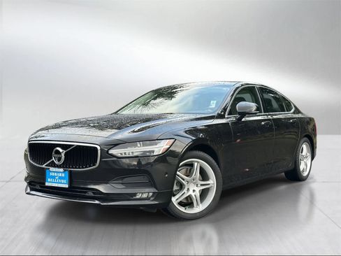 Used 2017 Volvo S90 T5 Momentum w/ Vision Package image 2