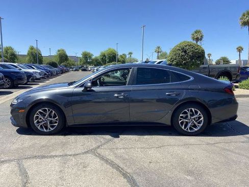 Used 2021 Hyundai Sonata SEL w/ Convenience Package FWD image 4