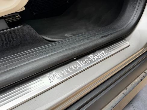 Used 2021 Mercedes-Benz GLE 350 w/ Premium Package image 36