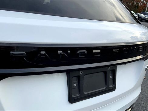 Used 2023 Land Rover Range Rover Velar R-Dynamic S image 28