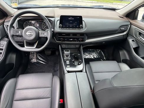 Used 2023 Nissan Rogue SV w/ SV Premium B Package FWD image 15