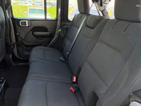 Used 2023 Jeep Wrangler Unlimited Sport AWD/4WD image 24