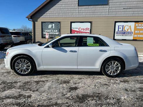 Used 2013 Chrysler 300 C w/ Beats Audio Group image 8