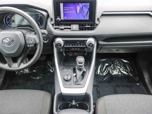 Used 2025 Toyota RAV4 XLE image 13