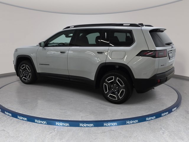 Used 2026 Jeep Cherokee Limited AWD/4WD image 8