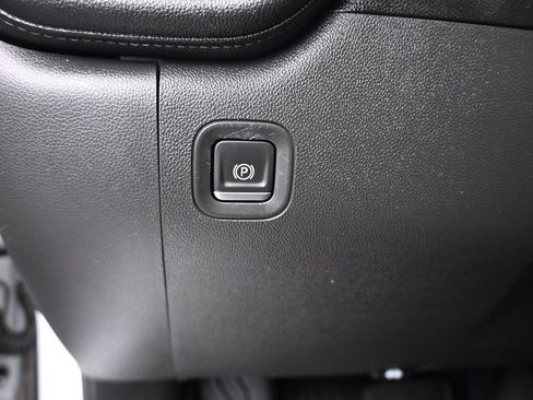 Used 2021 Chevrolet Silverado 1500 LTZ w/ Safety Package II AWD/4WD image 26