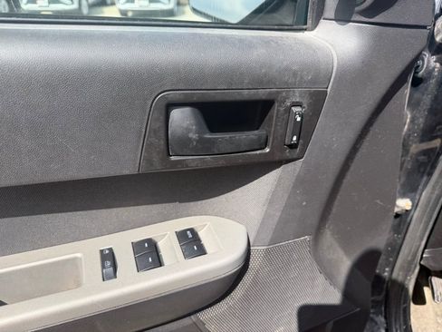 Used 2012 Ford Escape XLT w/ Class II Trailer Towing Pkg image 10