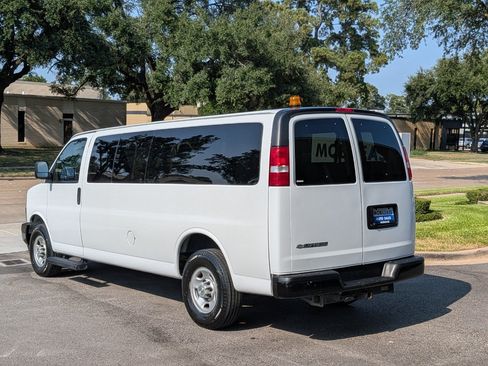 Used 2023 Chevrolet Express 3500 LS RWD image 7