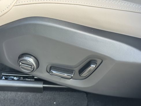 New 2026 Volvo XC60 B5 Core w/ Protection Package image 20